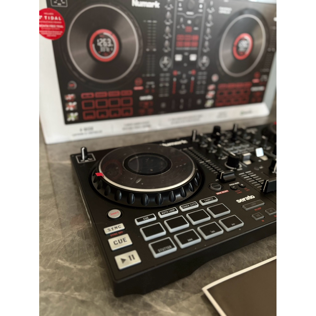 NUMARK DJ PLATINUM FX