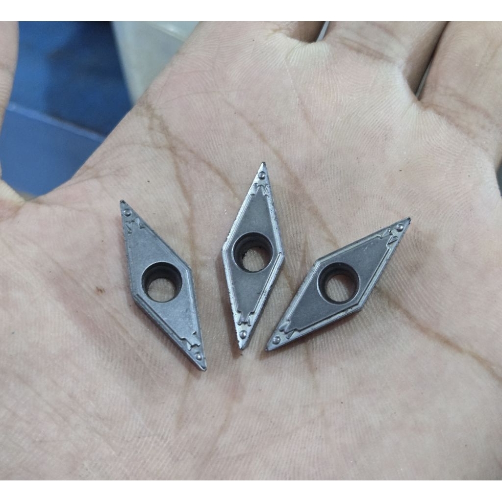 INSERT BUBUT VBMT160404 Cermet Bekas mulus Pahat bubut VBMT160404