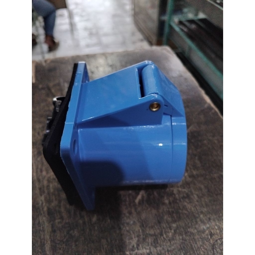SOCKET GENSET ISI 3 8800-12000 / SOKET KOMBINASI 3PIN 32A GENSET 8800-12000 MERK LONCIN ORIGINAL