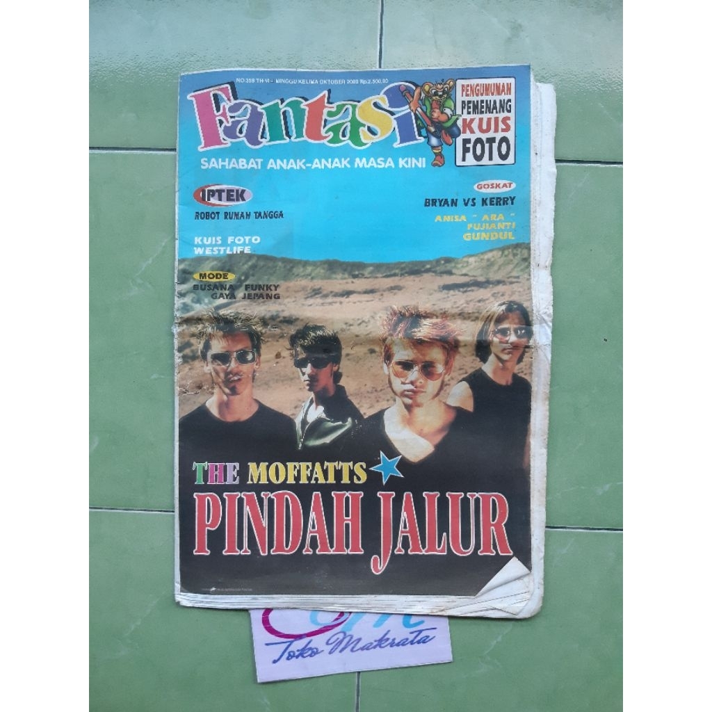 koran tabloid FANTASI cover THE MOFFATTS jadul lawas lama langka