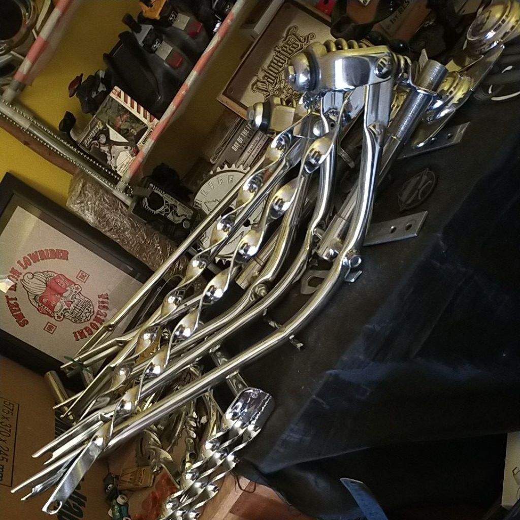 FORK SPRINGER LOWRIDER BENT SIZE 26 SEMI TWIST