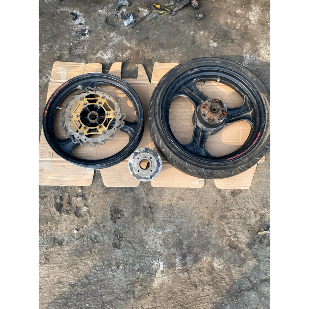 Velg pelek roda depan belakang merk sprint p3 set plendes piringan pnp tiger revo tanpa ban