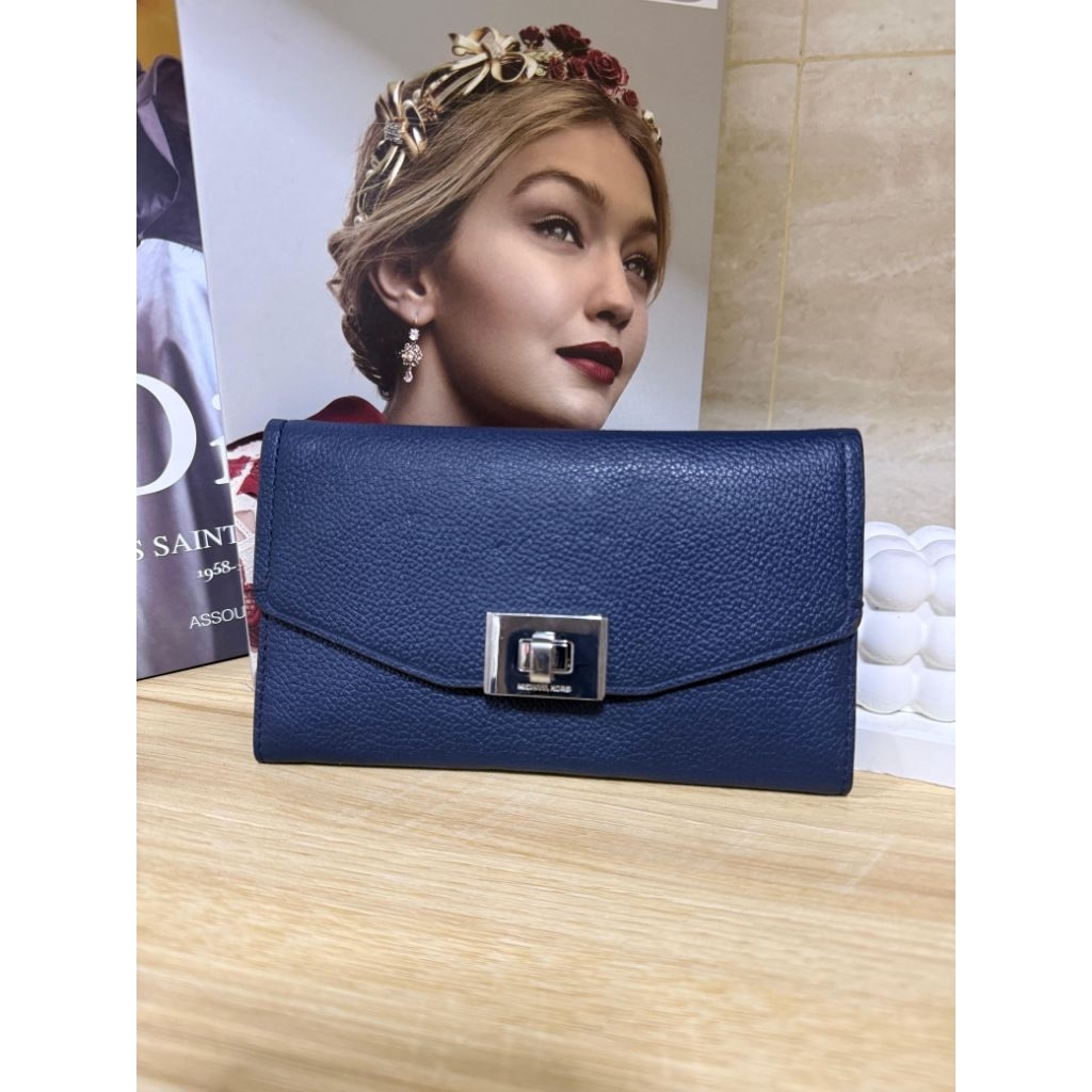 Michael Kors Cassie Trifold Wallet Leather