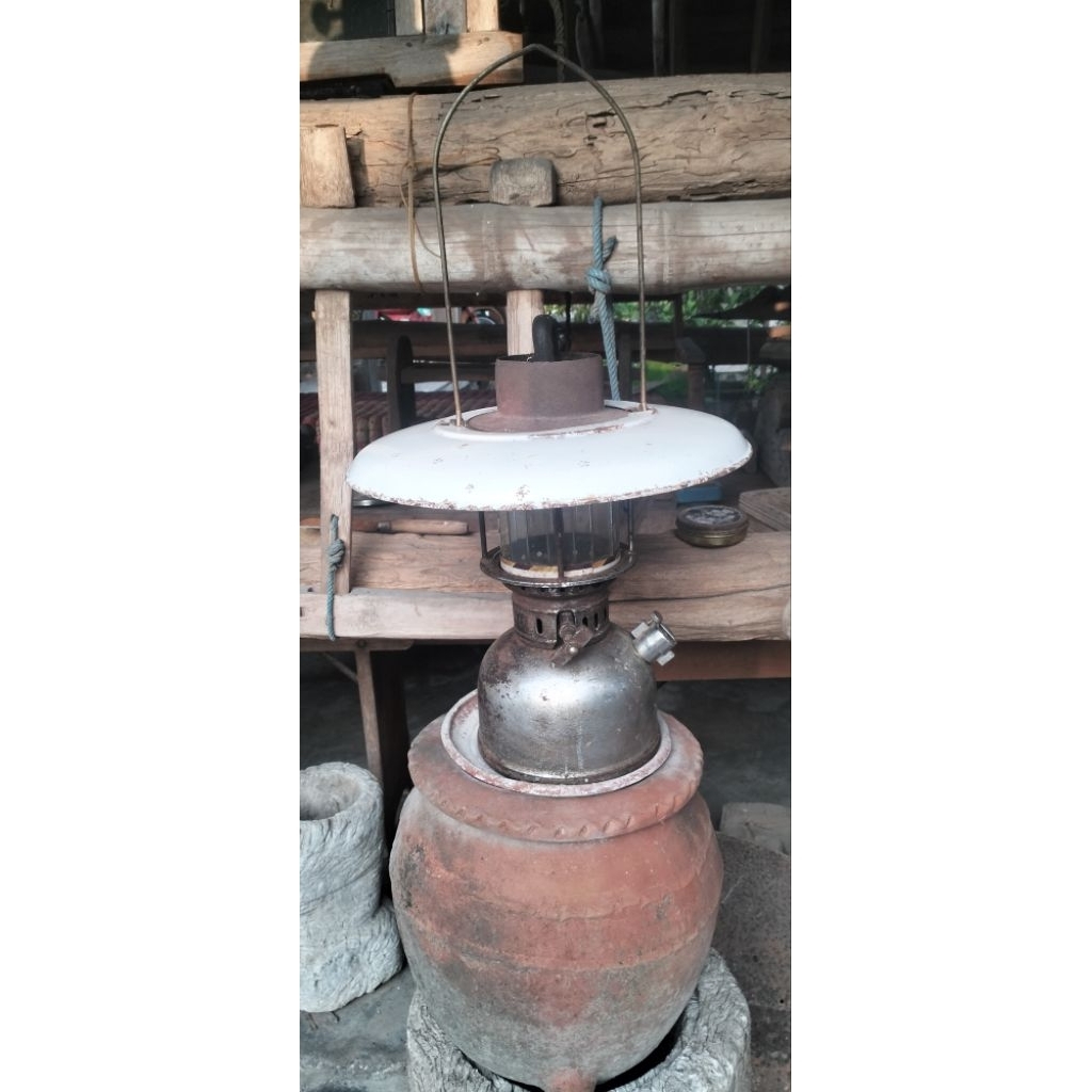 Lampu petromak