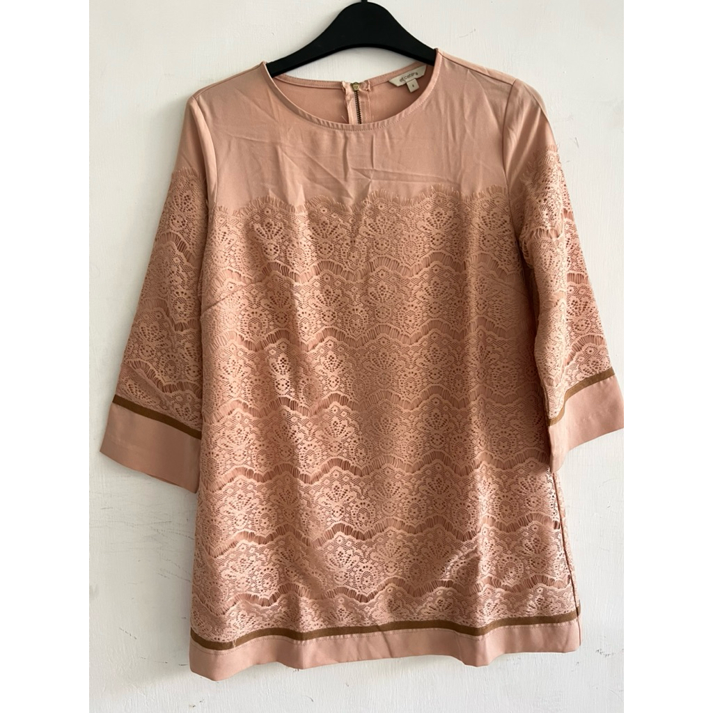 BLOUSE BRUKAT PRELOVED