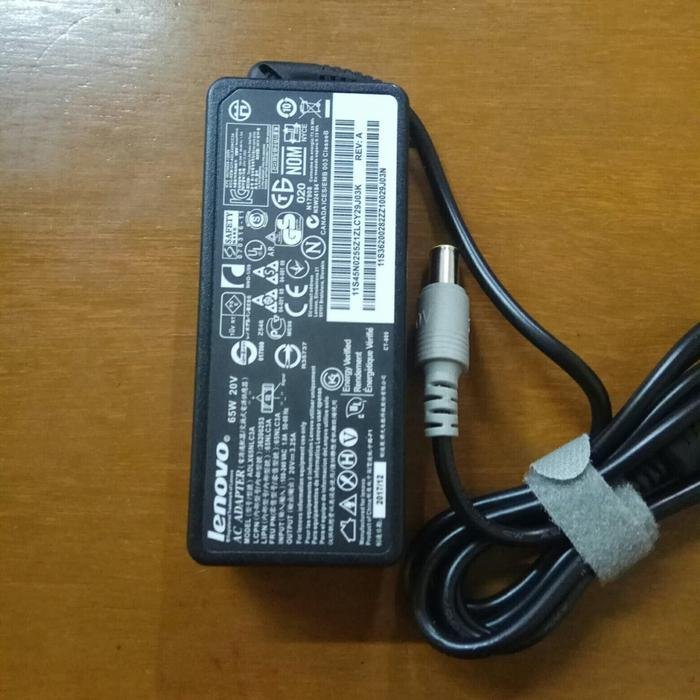 Cas / Charger Laptop Lenovo Original Bawaan jack bulat