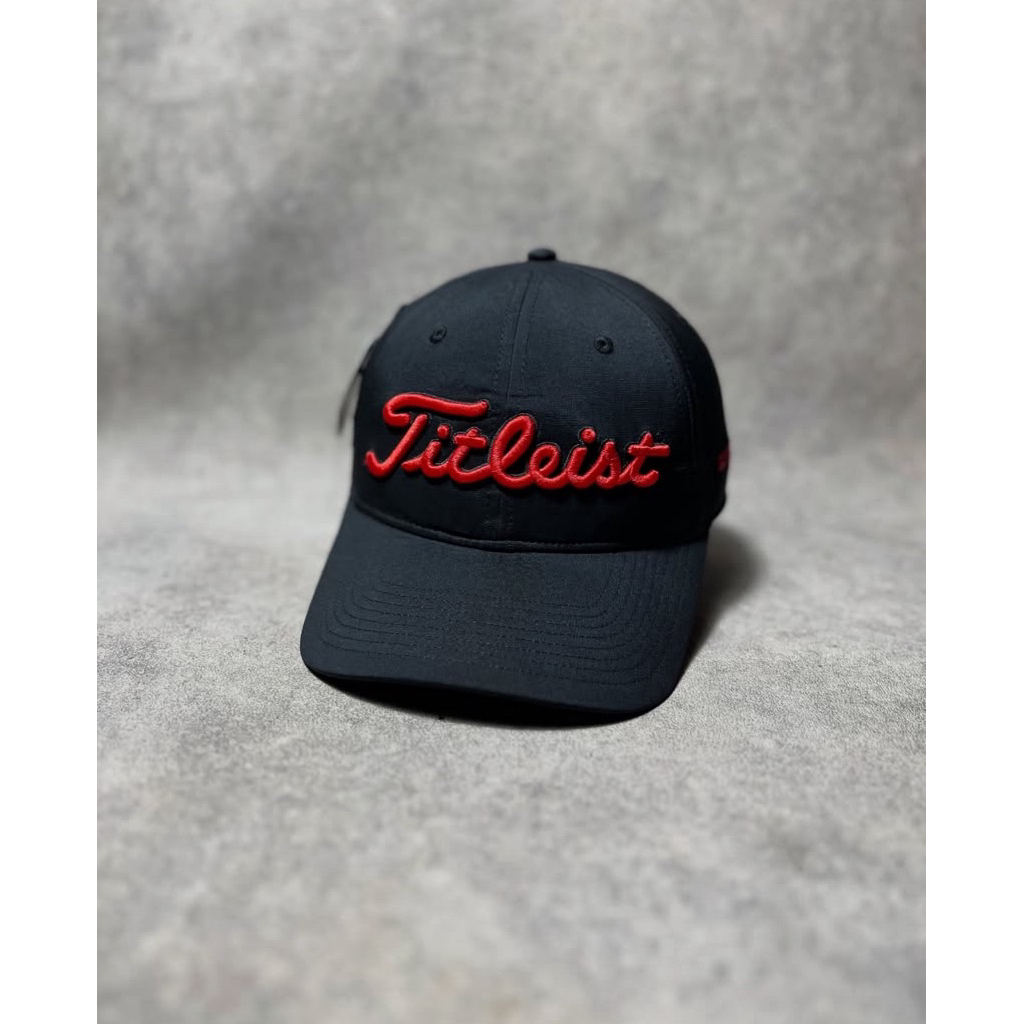TITLEIST BLACK CAP