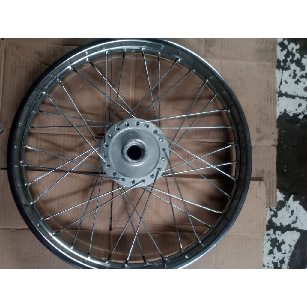PELEK DEPAN JARI JARI MOTOR KARISMA