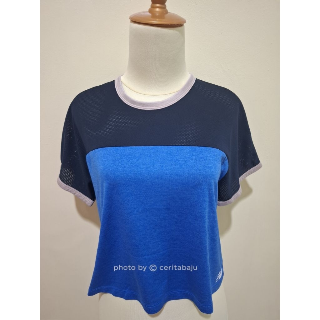 New Balance Velocity SS Top Kaos Olahrga Running Navy Biru Perempuan (Preloved)