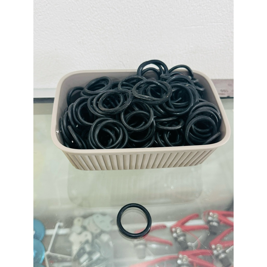 SEAL KARET PADA HEADVALVE TABUNG PEMADAM APAR