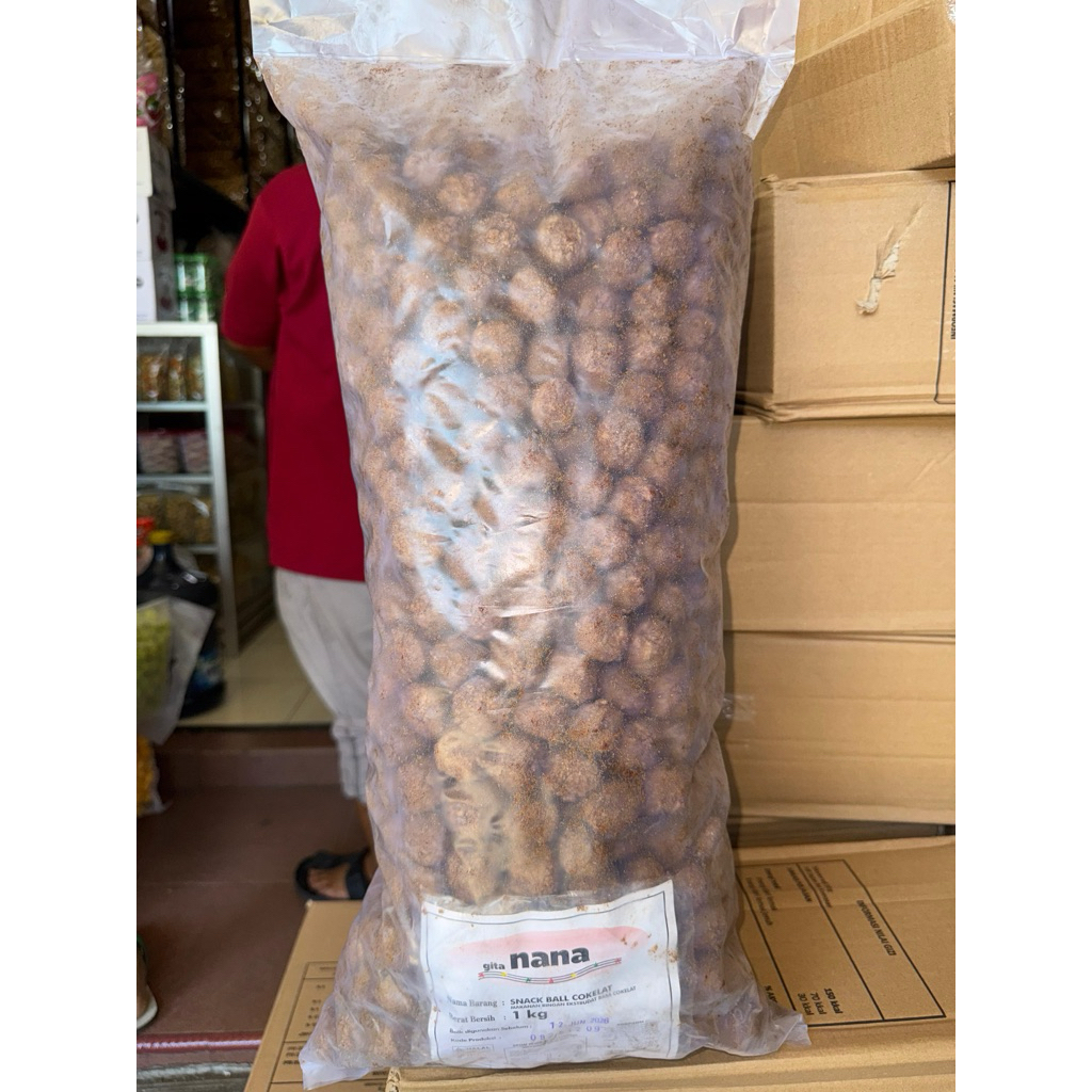 chiki balls coklat 1kg gurih renyah - chiki ball nana coklat - coklat 1 kg