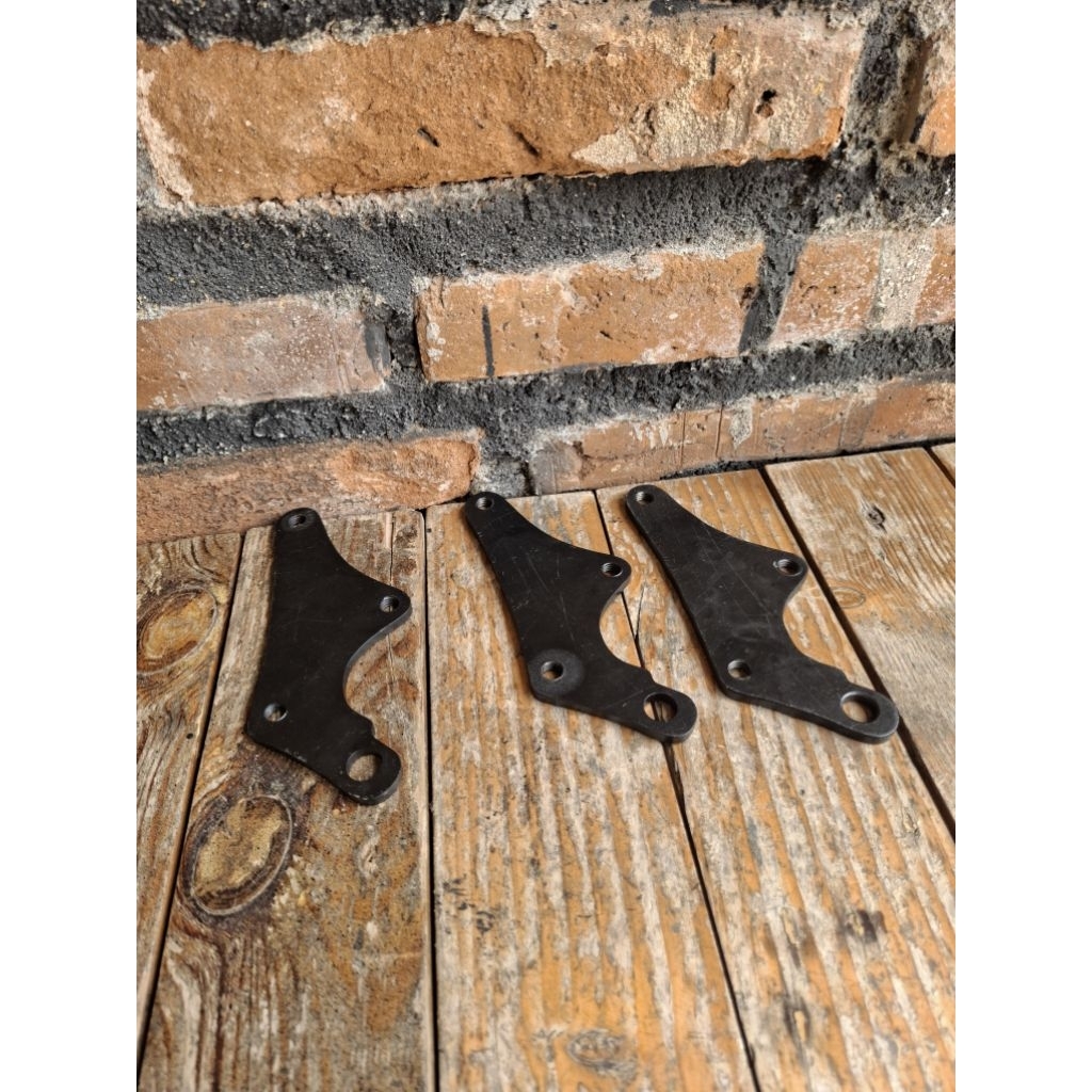 braket kaliper Supra 125 PNP disk 300 mm