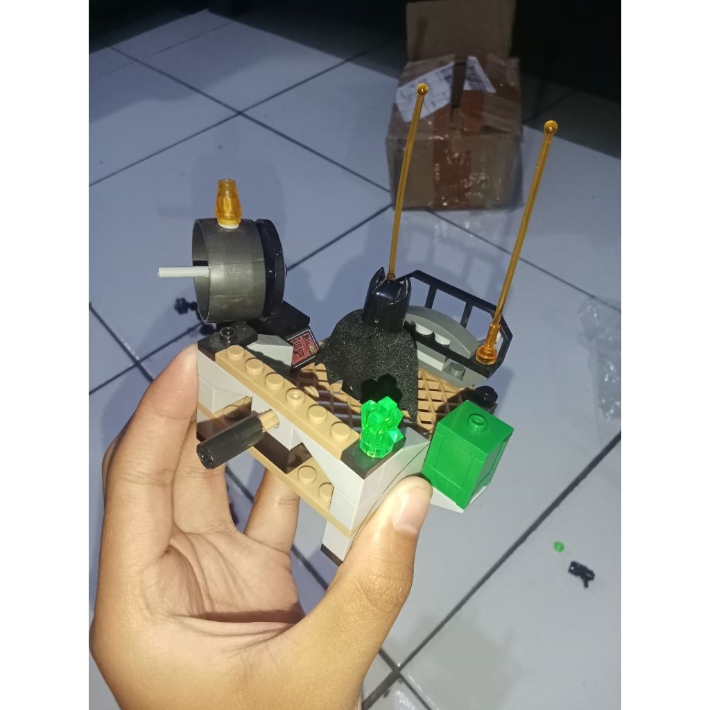 setting place & minifigure bricks superhero batman kw