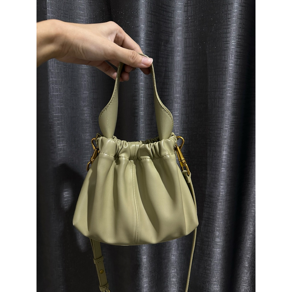 [JUAL SECOND] Charles and Keith Brand Ally Ruched Slouchy Bag
