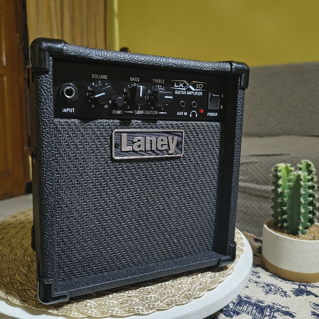 Apli Gitar Laney LX10 Second Distorsi | Guitar amplifier Preloved LX 10 Distortion