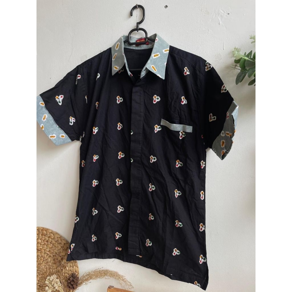 Kemaja batik jumputan pria (sarimbit) merek Margaria Preloves