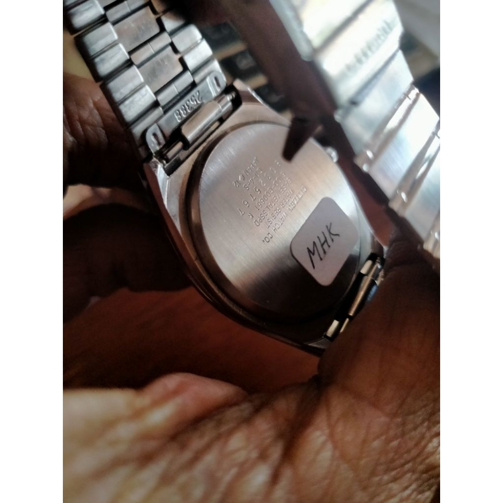 citizen quartz