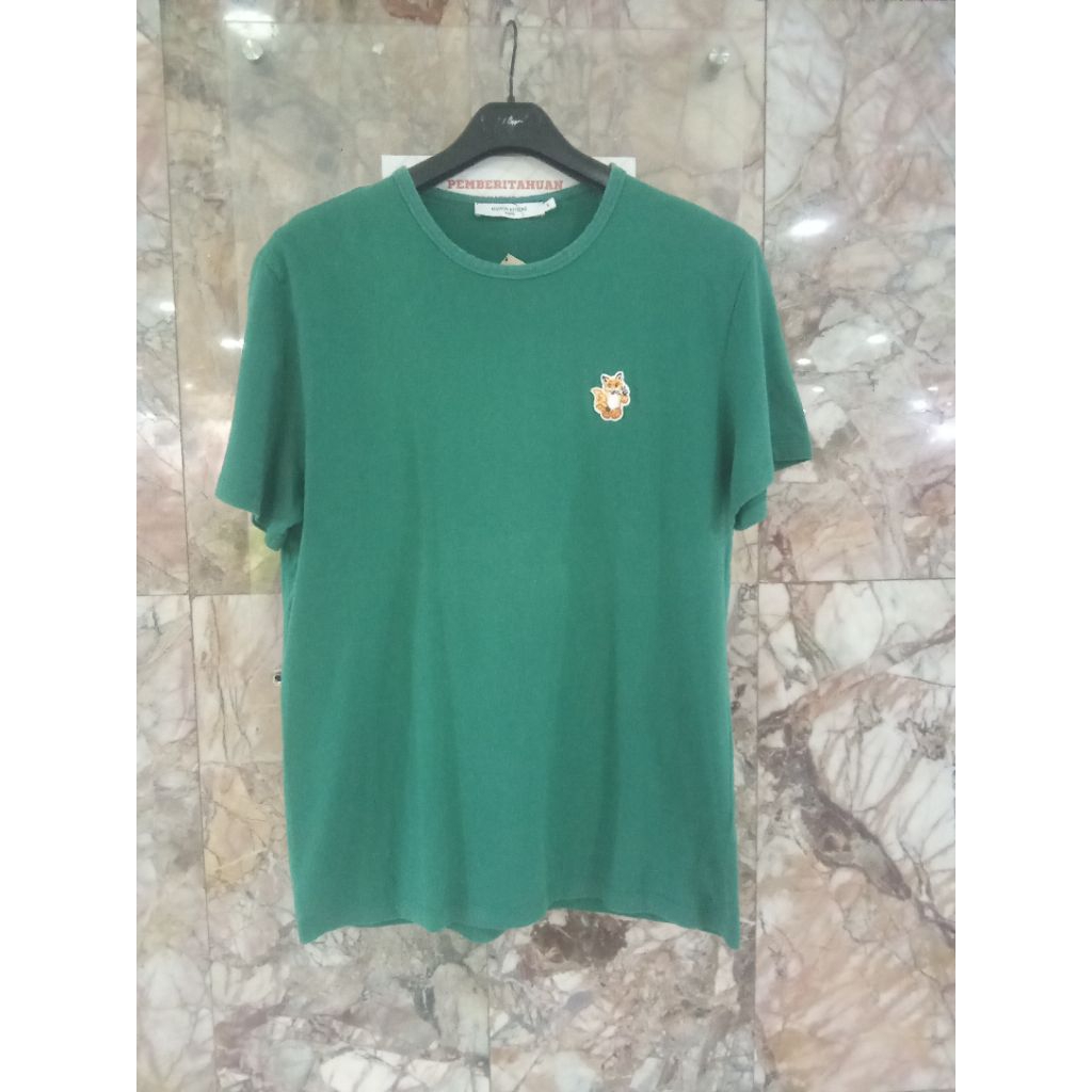 sale kaos pria Maison kitsune Paris size XL