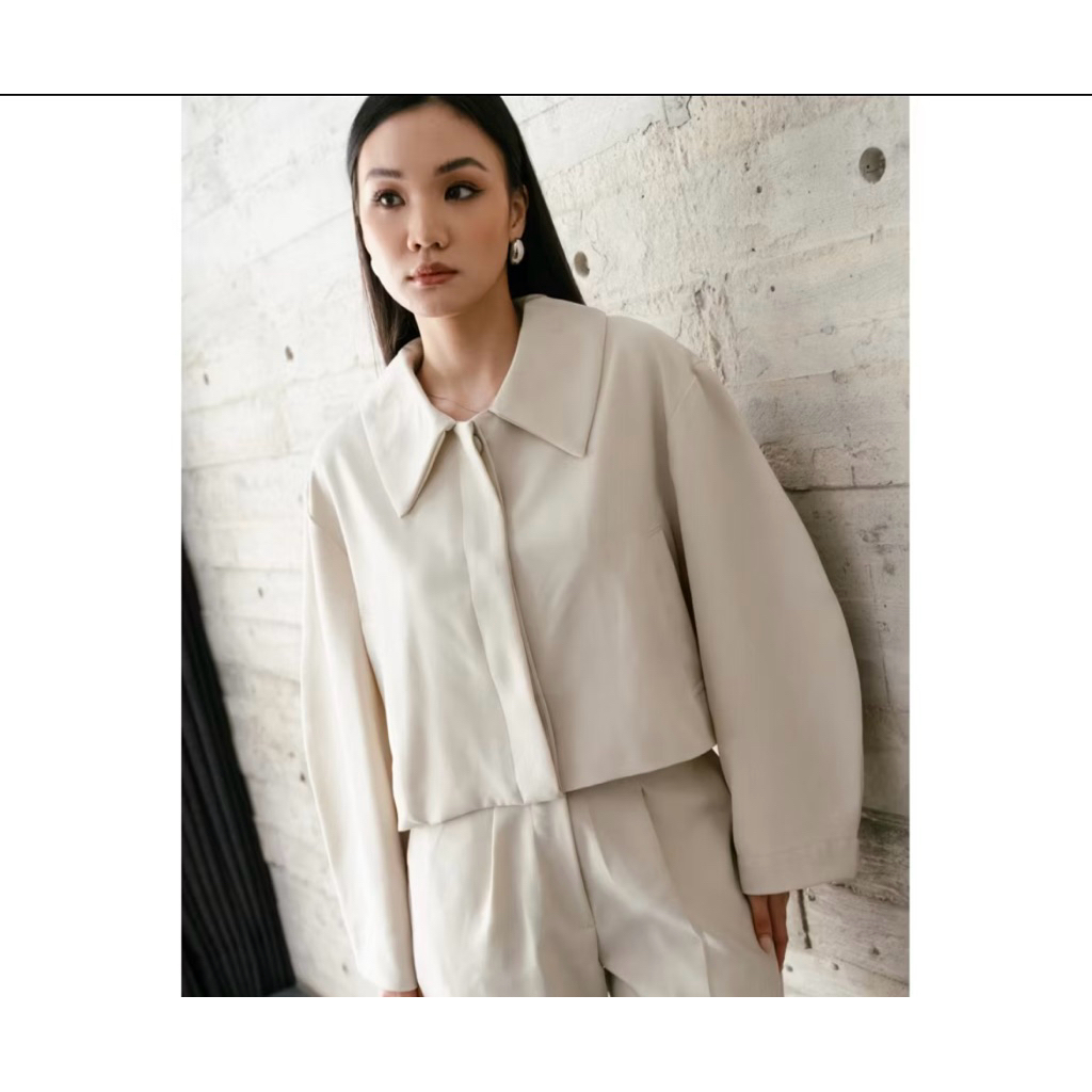 preloved merk soowa studio warna ivory