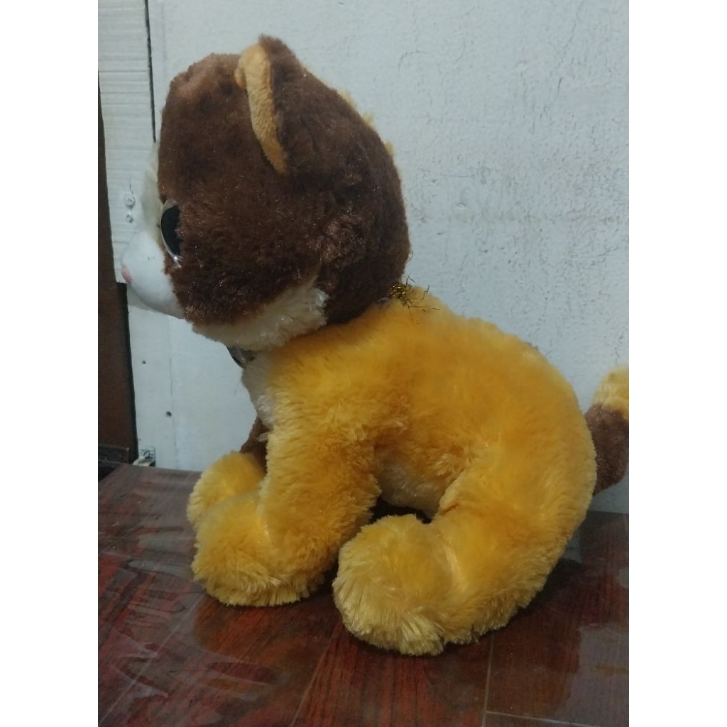 preloved boneka kucing