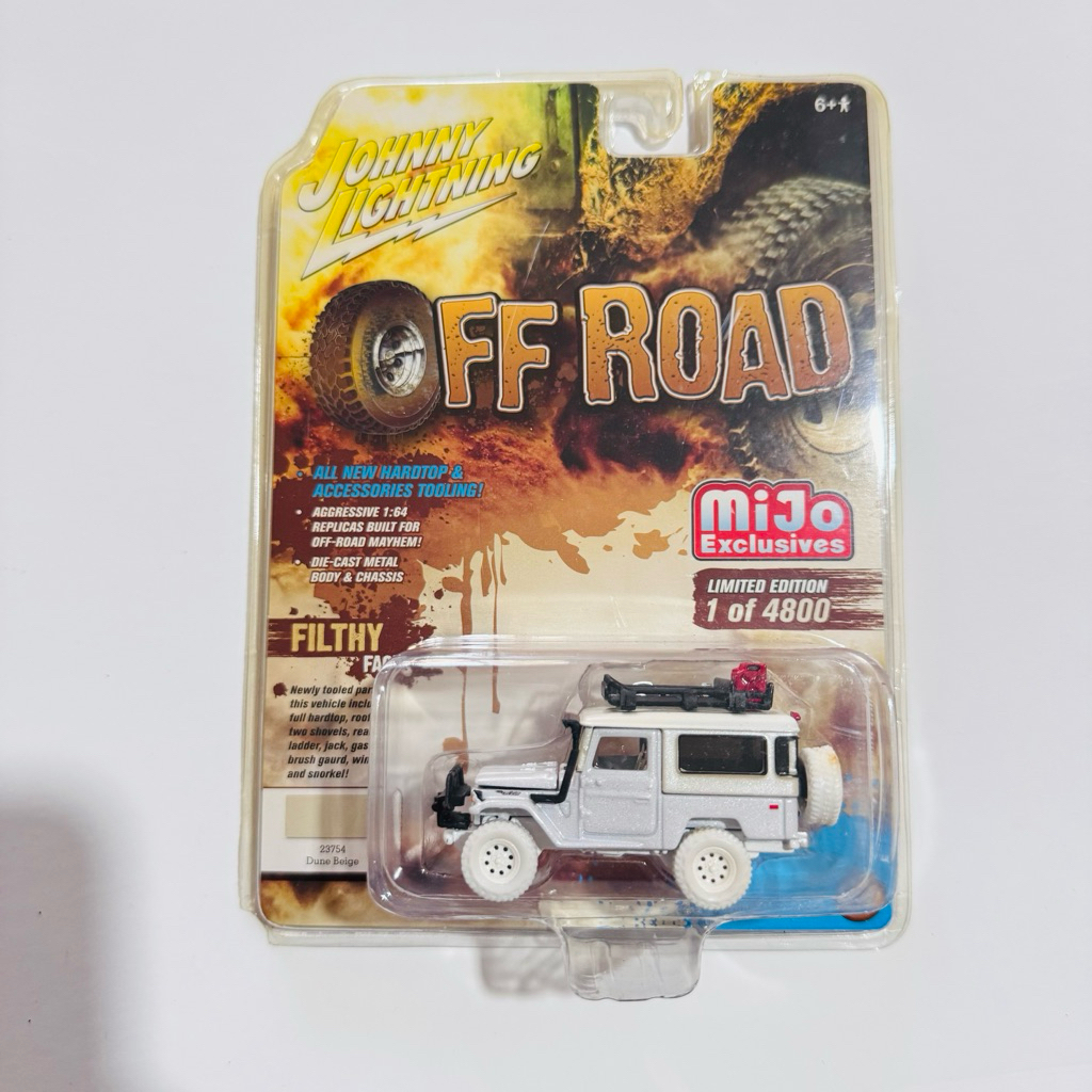 Johny lightning Toyota Land Cruiser (THS nya)