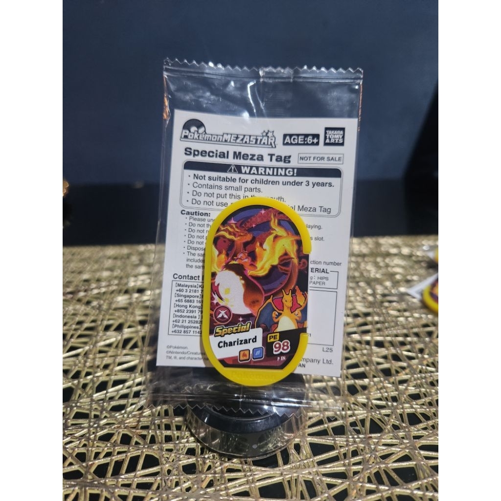 spescial promo tag Charizard