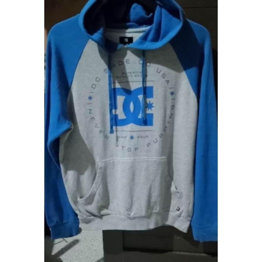Hoodie DC Shoes size S fit M