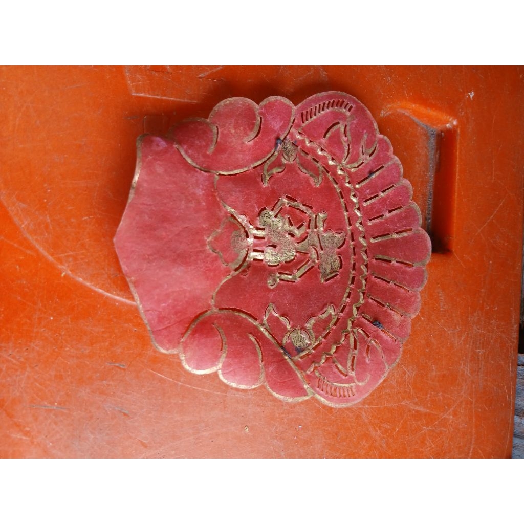 Hiasan dinding kipas kulit merah gbr wayang 165rb jadul antik vintage lawas display dianggap mati