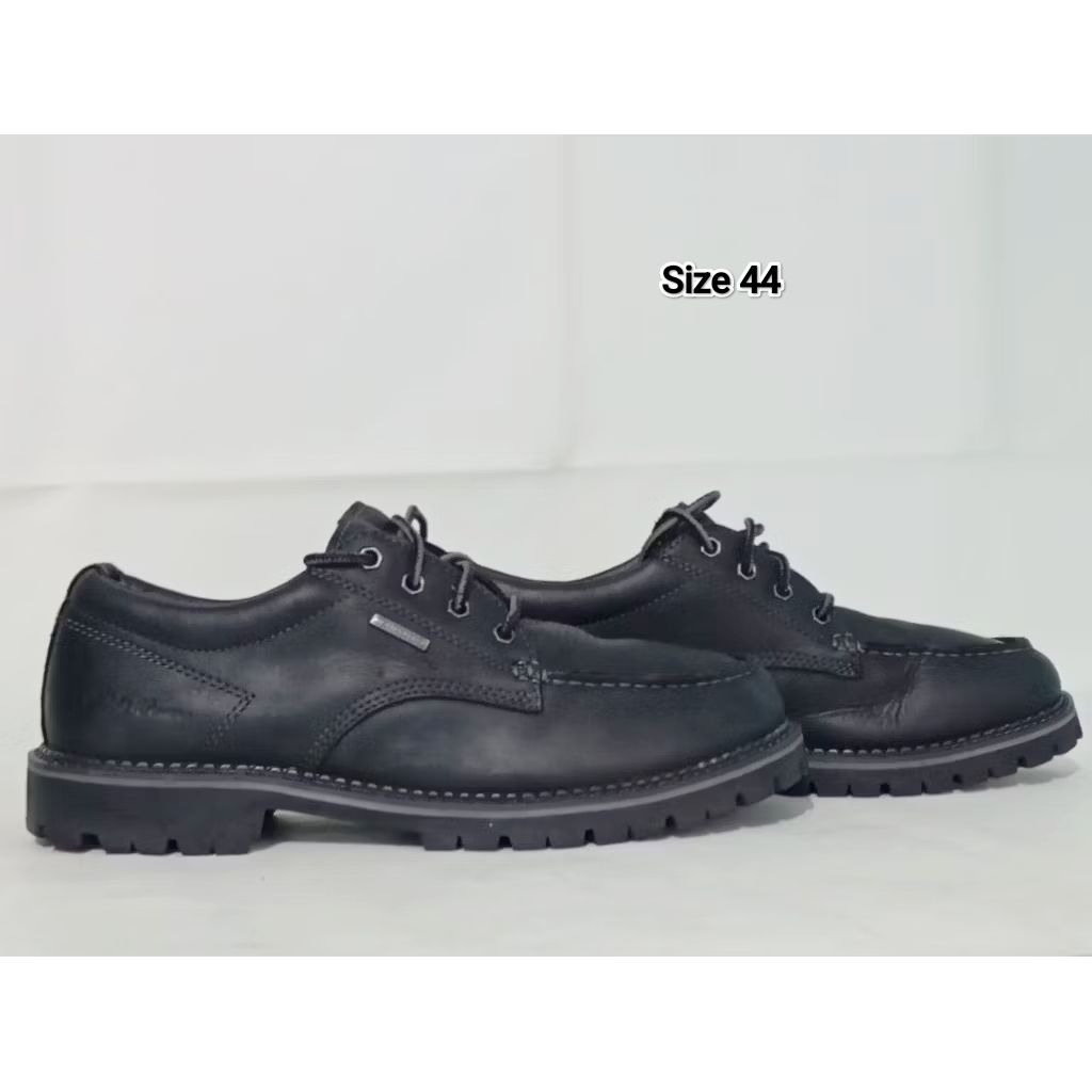 Sepatu EDDIE BAUER