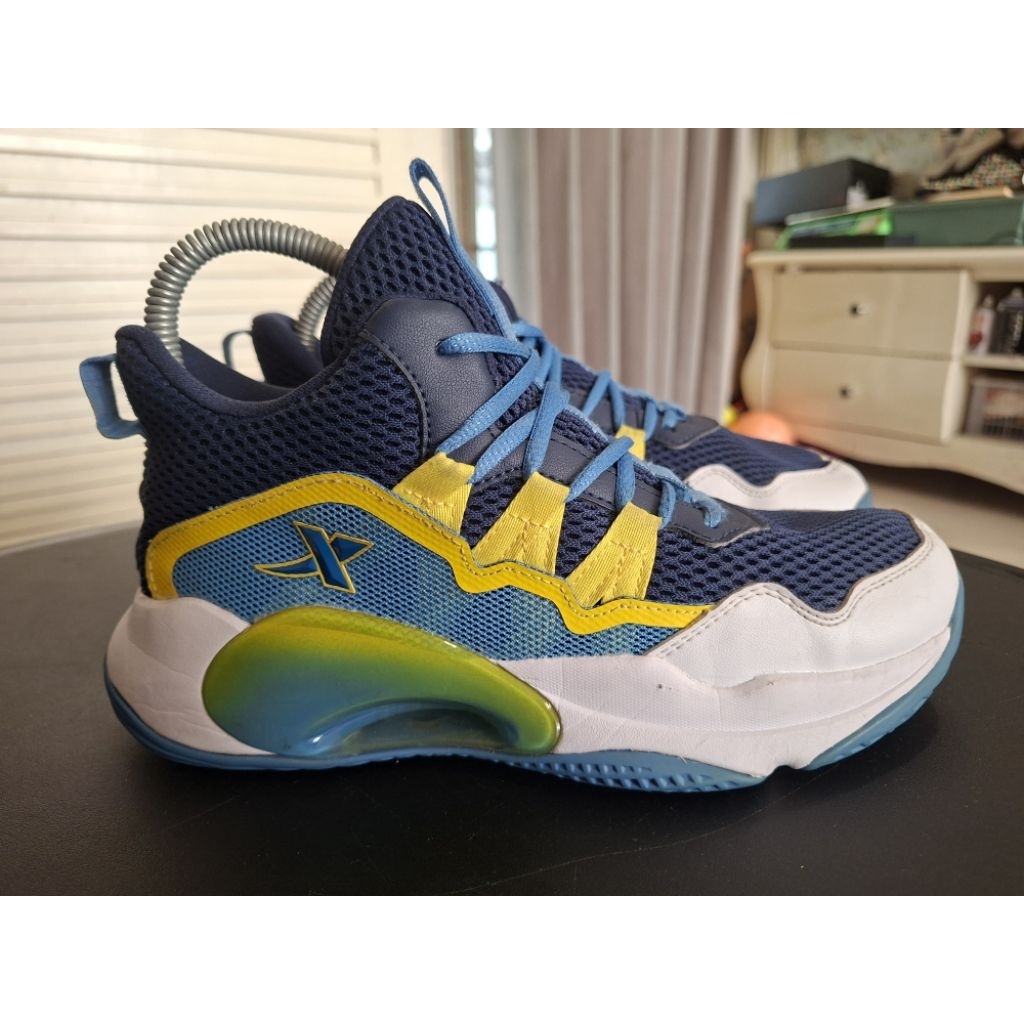 Sepatu basket anak Xtep original seken sz 36 insol 23 cm kondisi like new