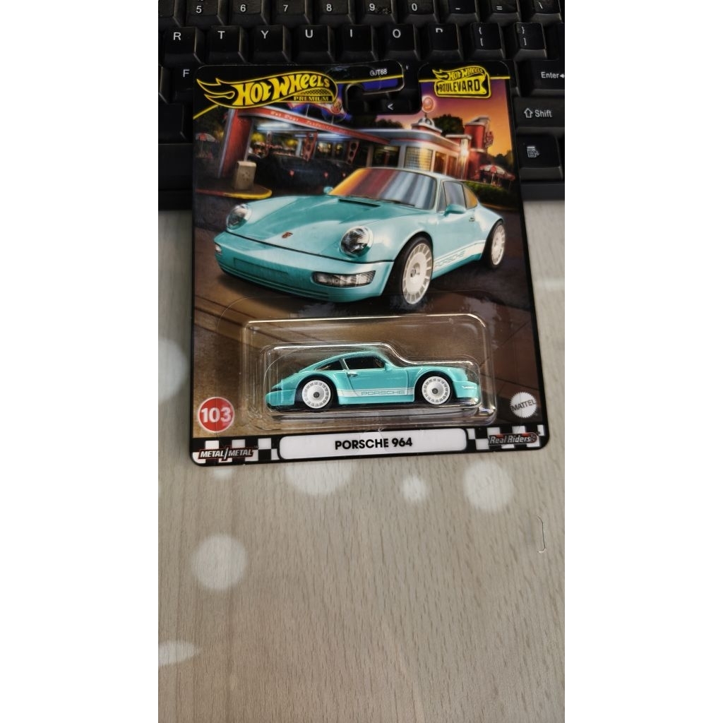 Hotwheels Premium Boulevard Porsche 964
