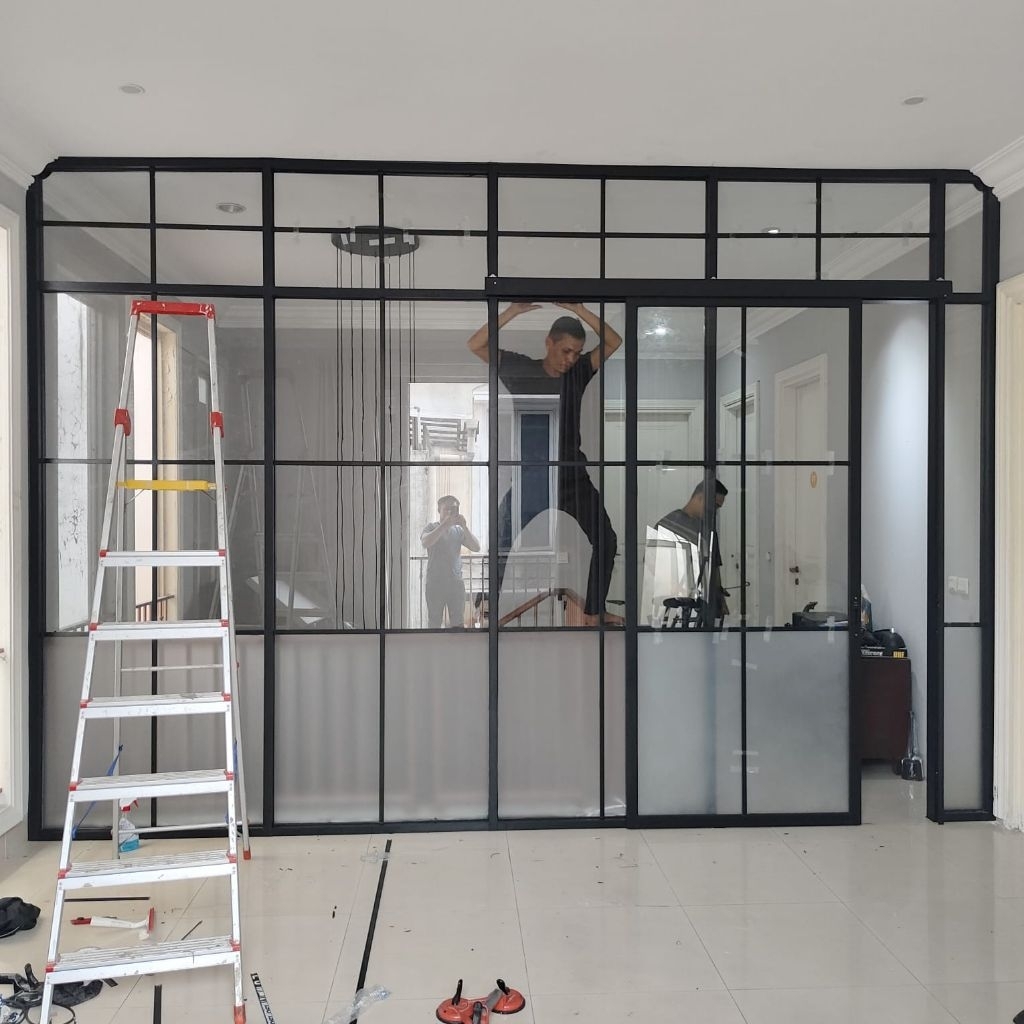 PARTISI RUANGAN ALUMINIUM KACA