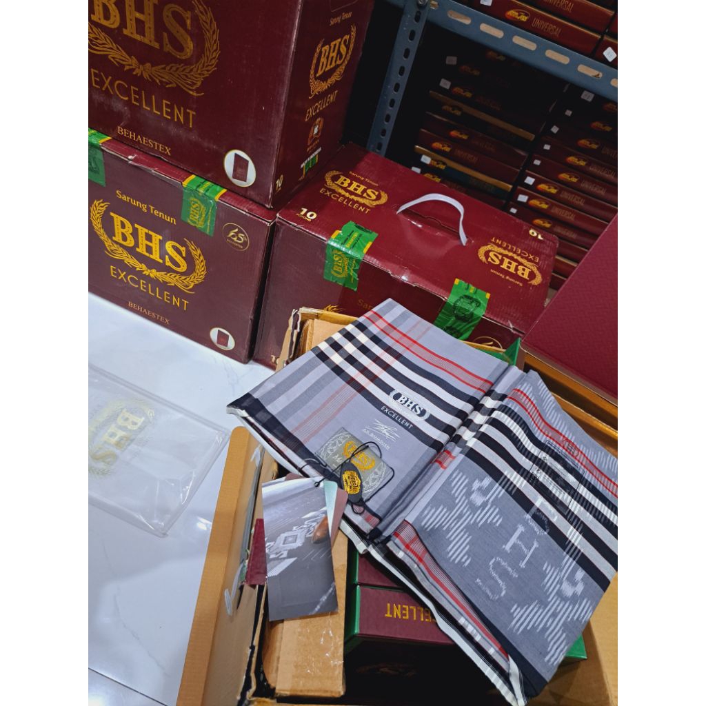SARUNG BHS MERCERIZED EXELLENT TKB KBS GOLD TTD (BERTANDA TANGAN) Motif tkb kbs tumpal kembang kombi