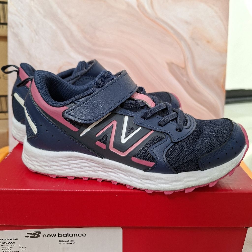 NEW BALANCE 650 NAVY PINK SEPATU ANAK PRELOVED