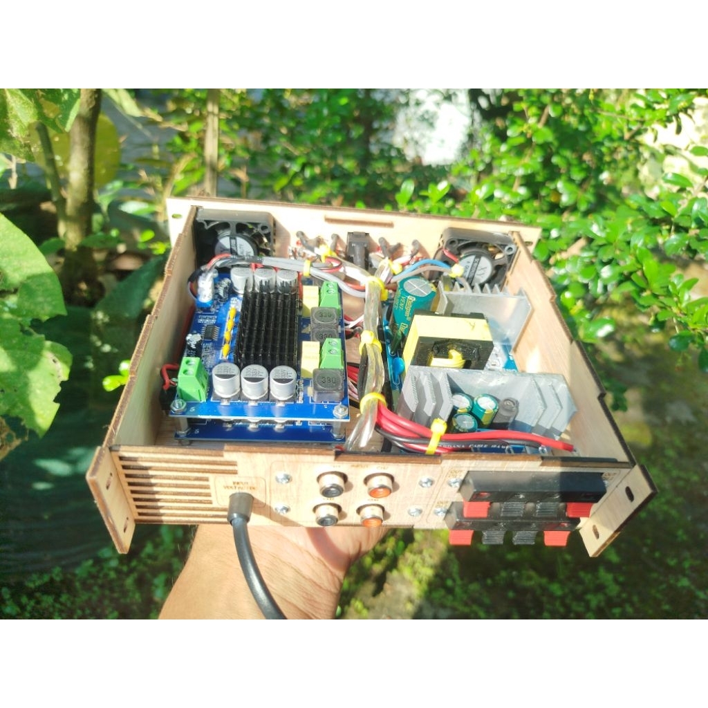 POWER AMPLIFIER ASHLEY VQ218 PRO 4CH VERSI MINI