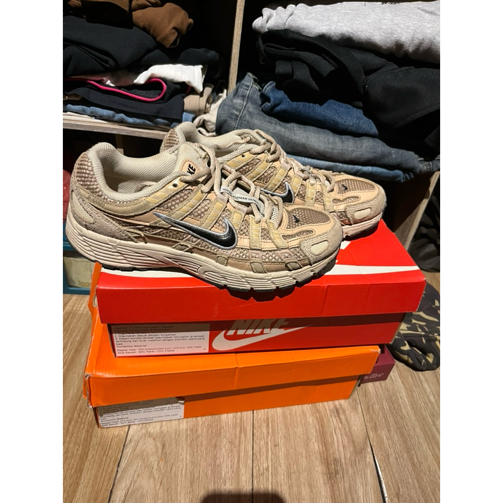 NIKE P6000