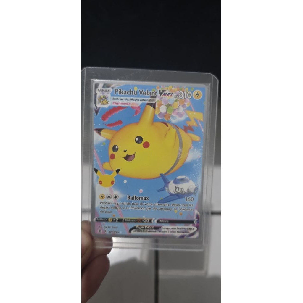 flying pikachu VMAX 2022 championships