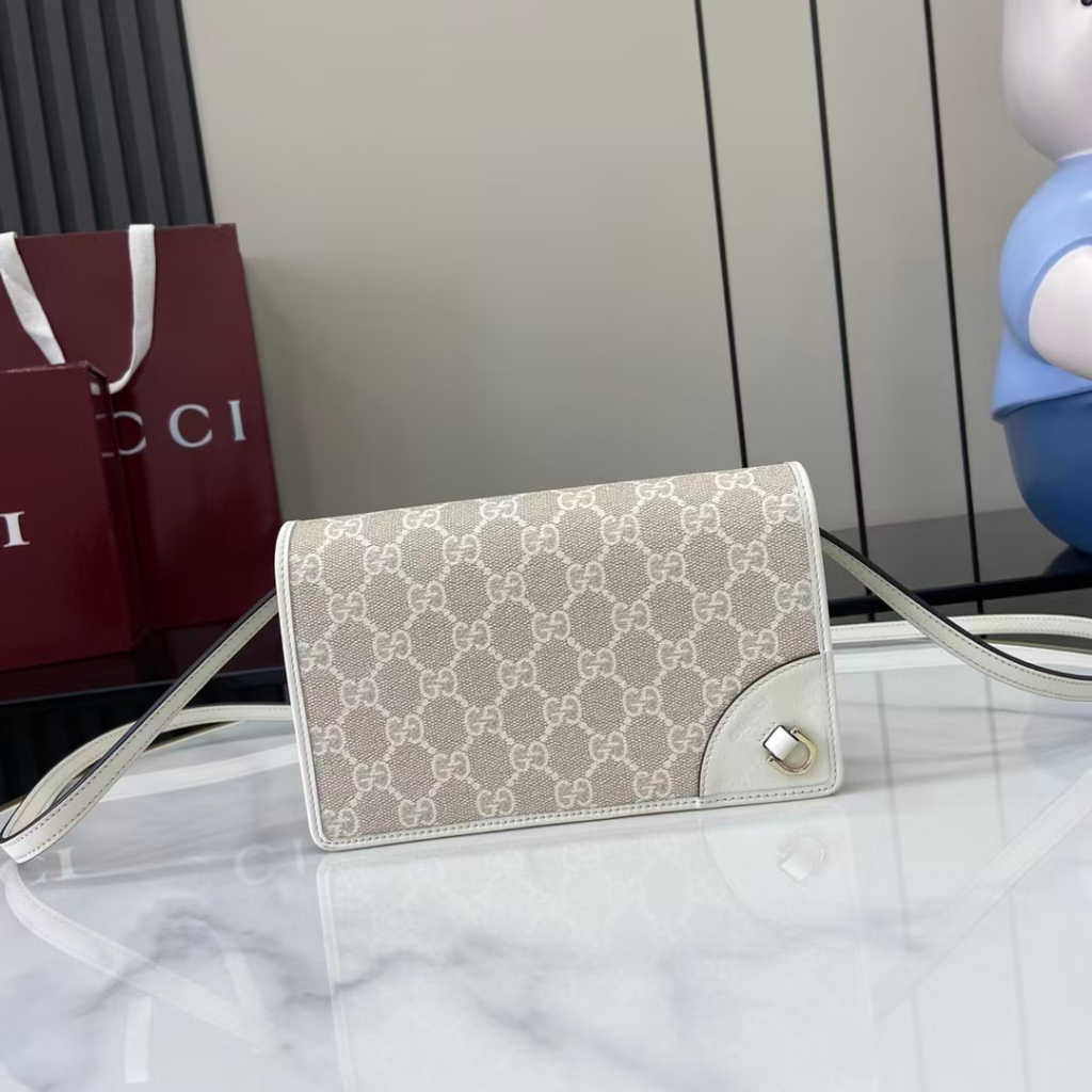 [New Arrival] GG Beige and White Shoulder/Crossbody Bag