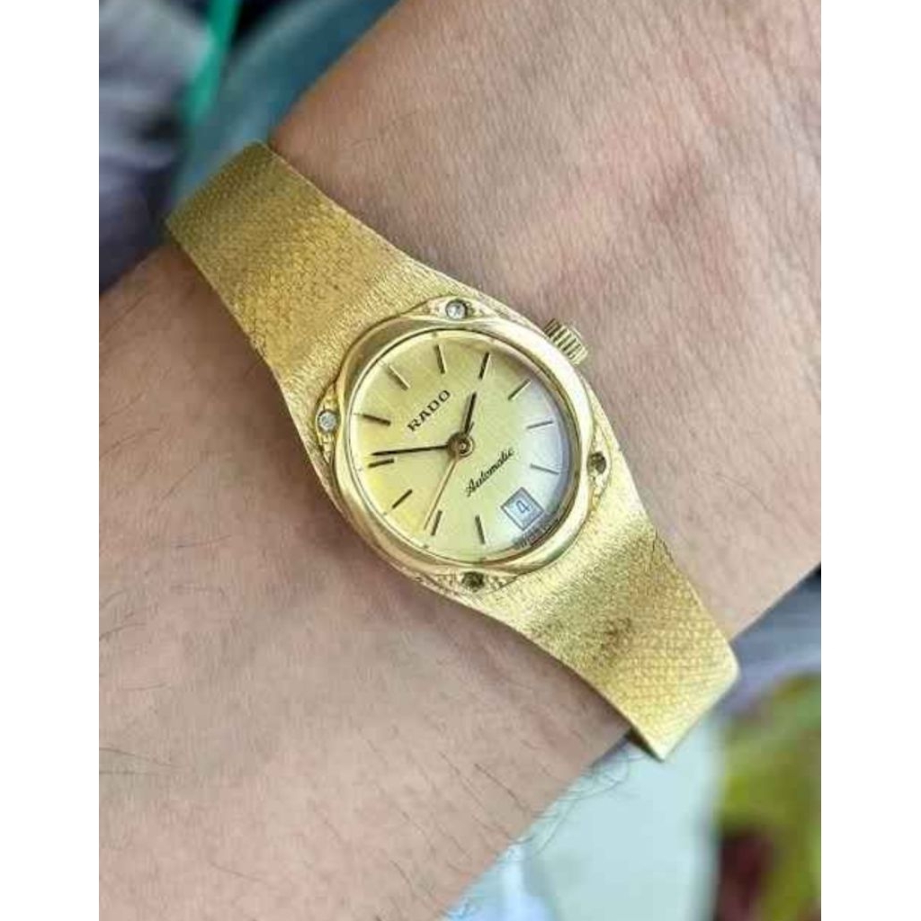 jam tangan wanita merk RADO