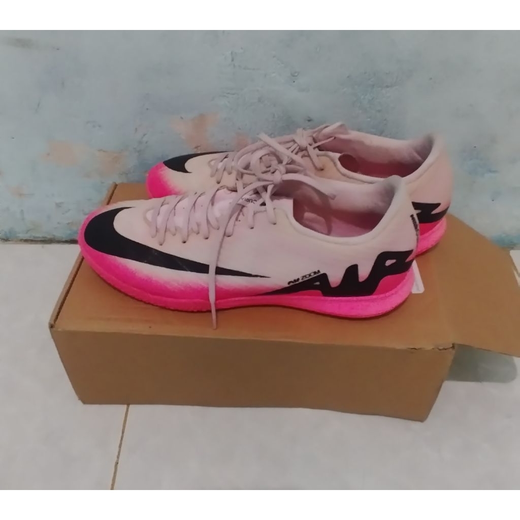 Sepatu Futsal Nike Zoom Vapor 15 Academy IC
