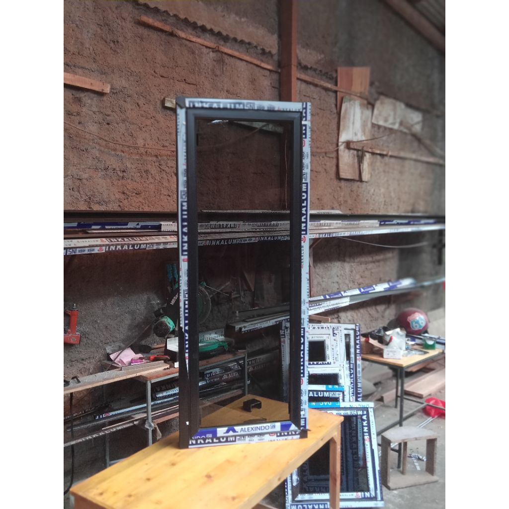 jendela aluminium 150 x 40 cm inkalum