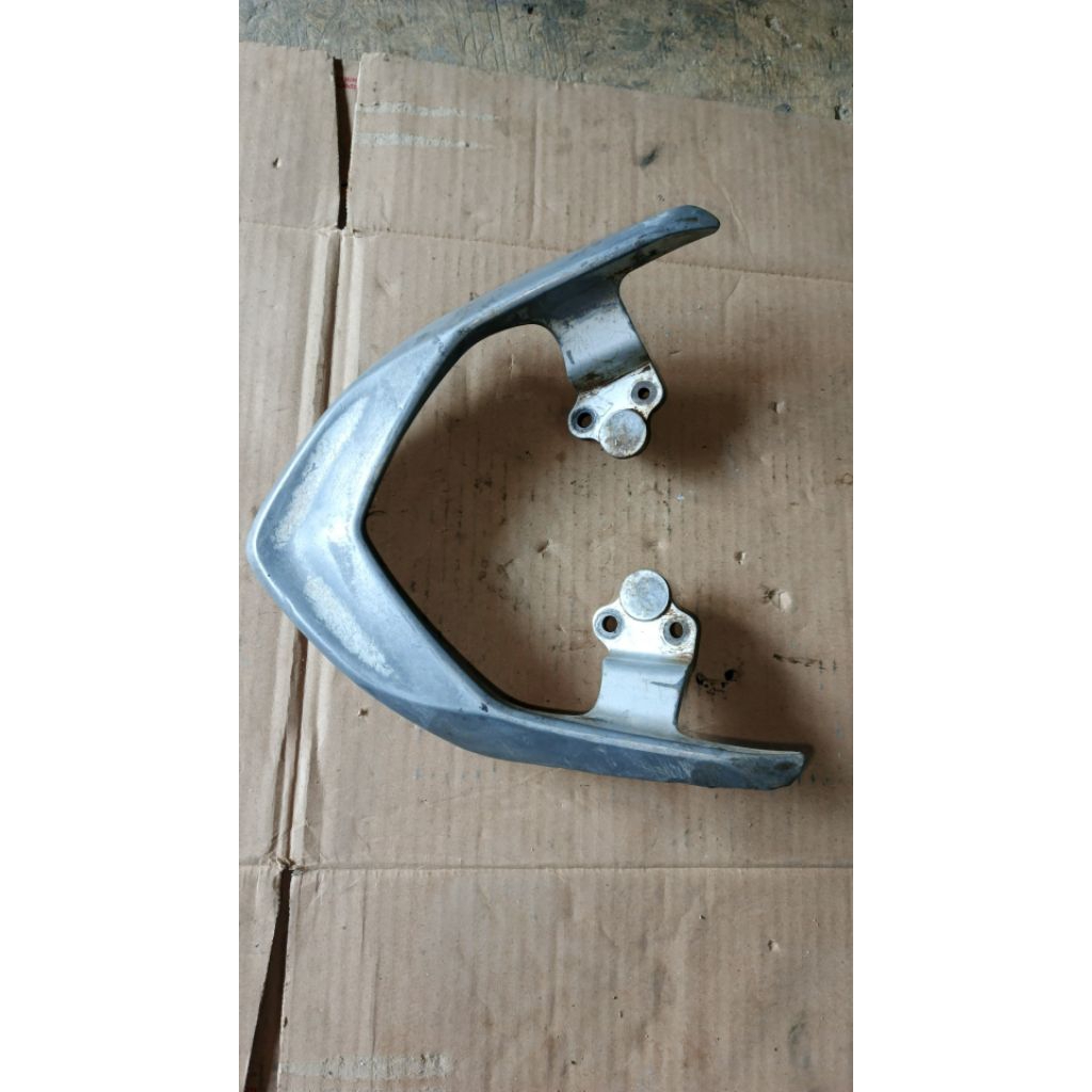 Behel begel bagasi belakang Jupiter z Robot karbu original copotan