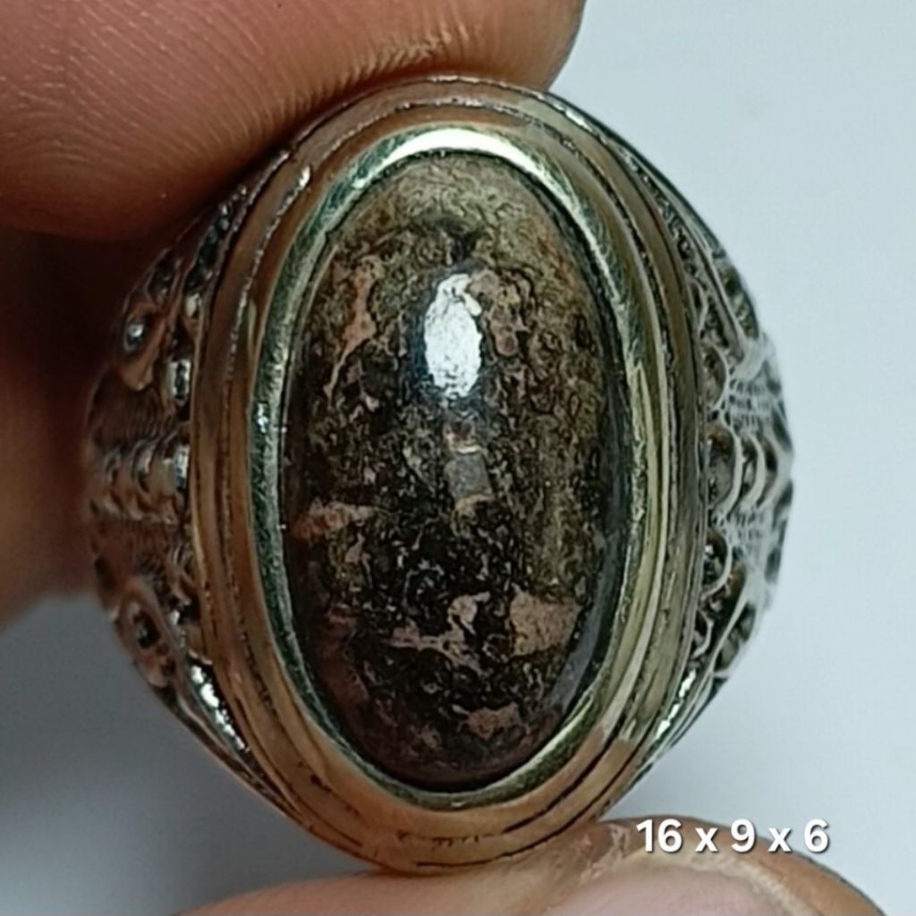 NATURAL BATU PIRUS PERSIA WARNA HITAM