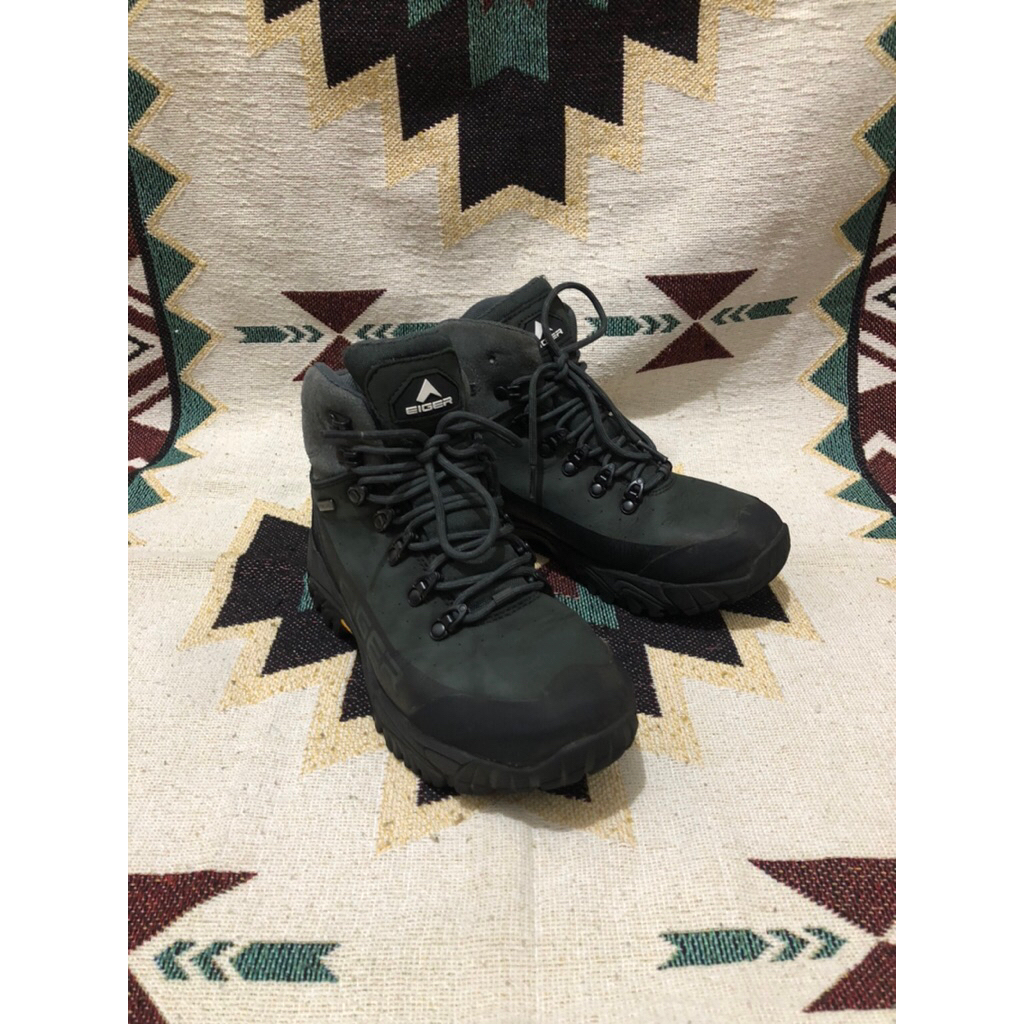 (HARGA NET / PAS) EIGER EAGLE PLUM SIZE 39 OUTDOOR BOOTS / SEPATU / SEPATU OUTDOOR / VIBRAM / SEPATU