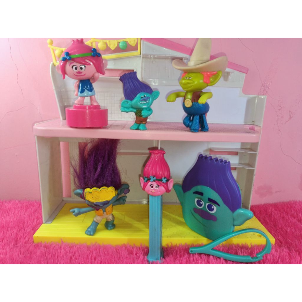 preloved McD x trolls (take all)