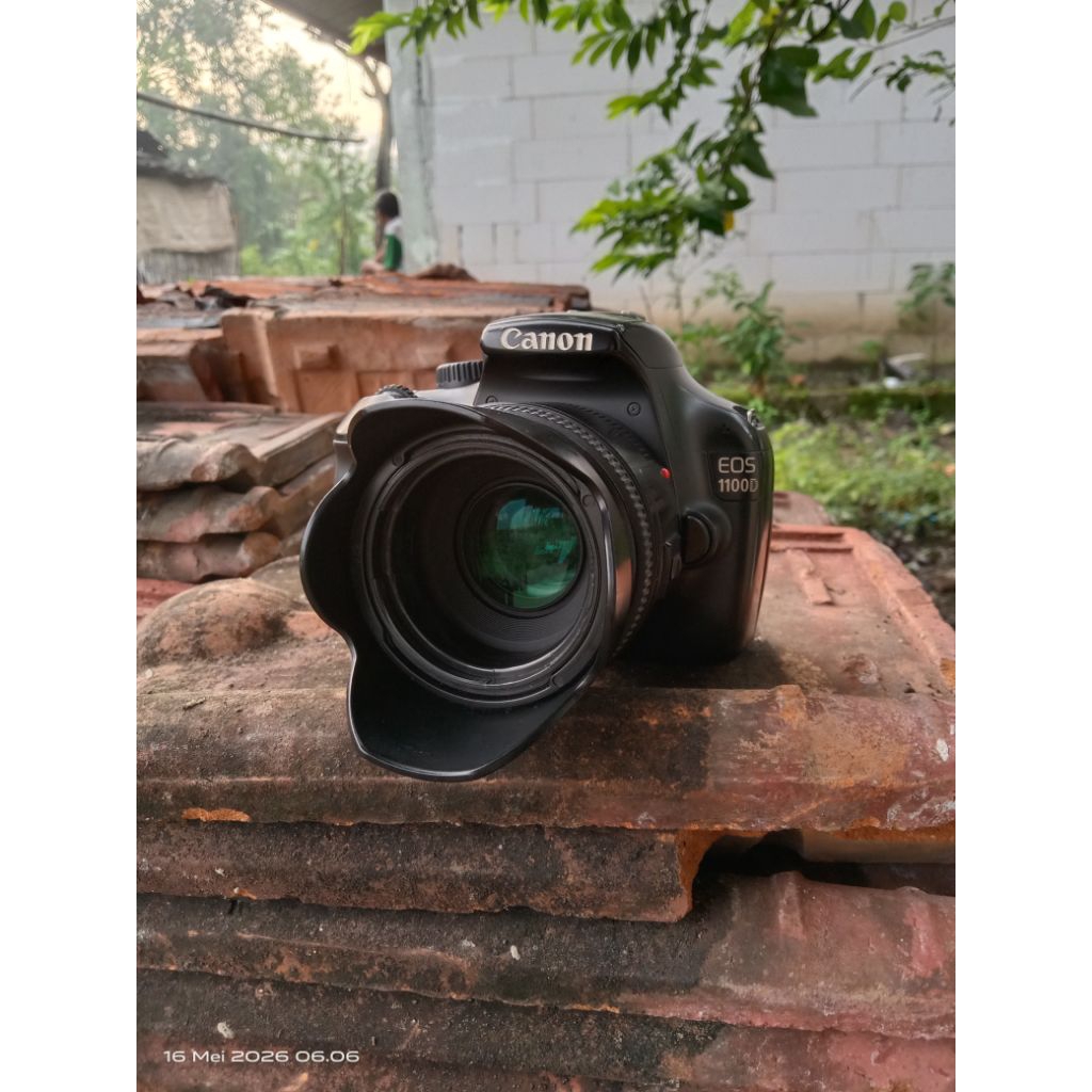 Canon 1100D Lensa Fix 50 mm NO VIGNET Likenew / seperti baru