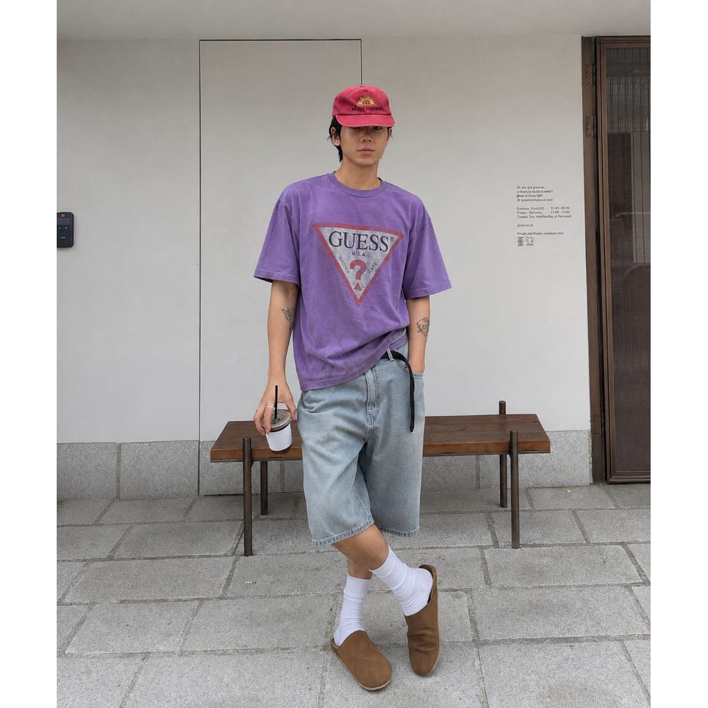 Kaos Guess Vintage Triangle Purpel 90's