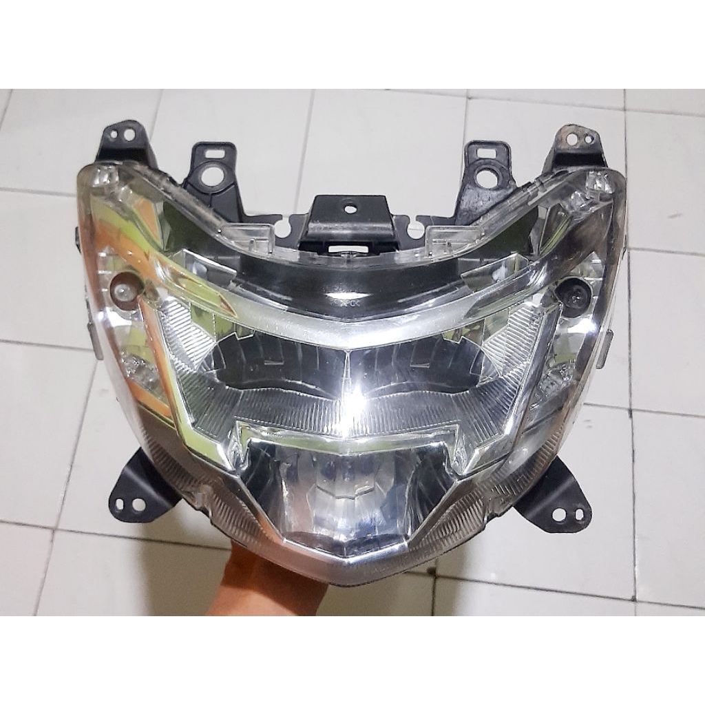 Headlamp lampu depan Yamaha Freego Original