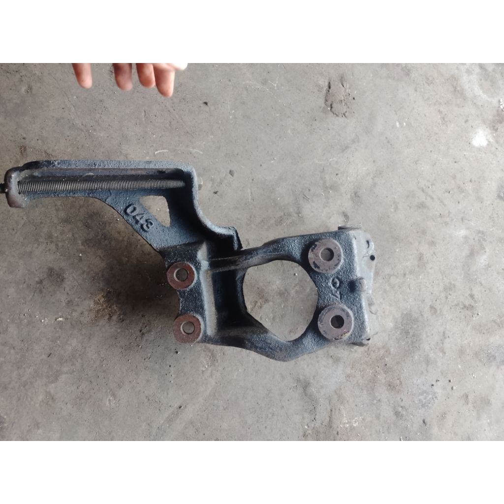 braket bracket AC mobil kijang second