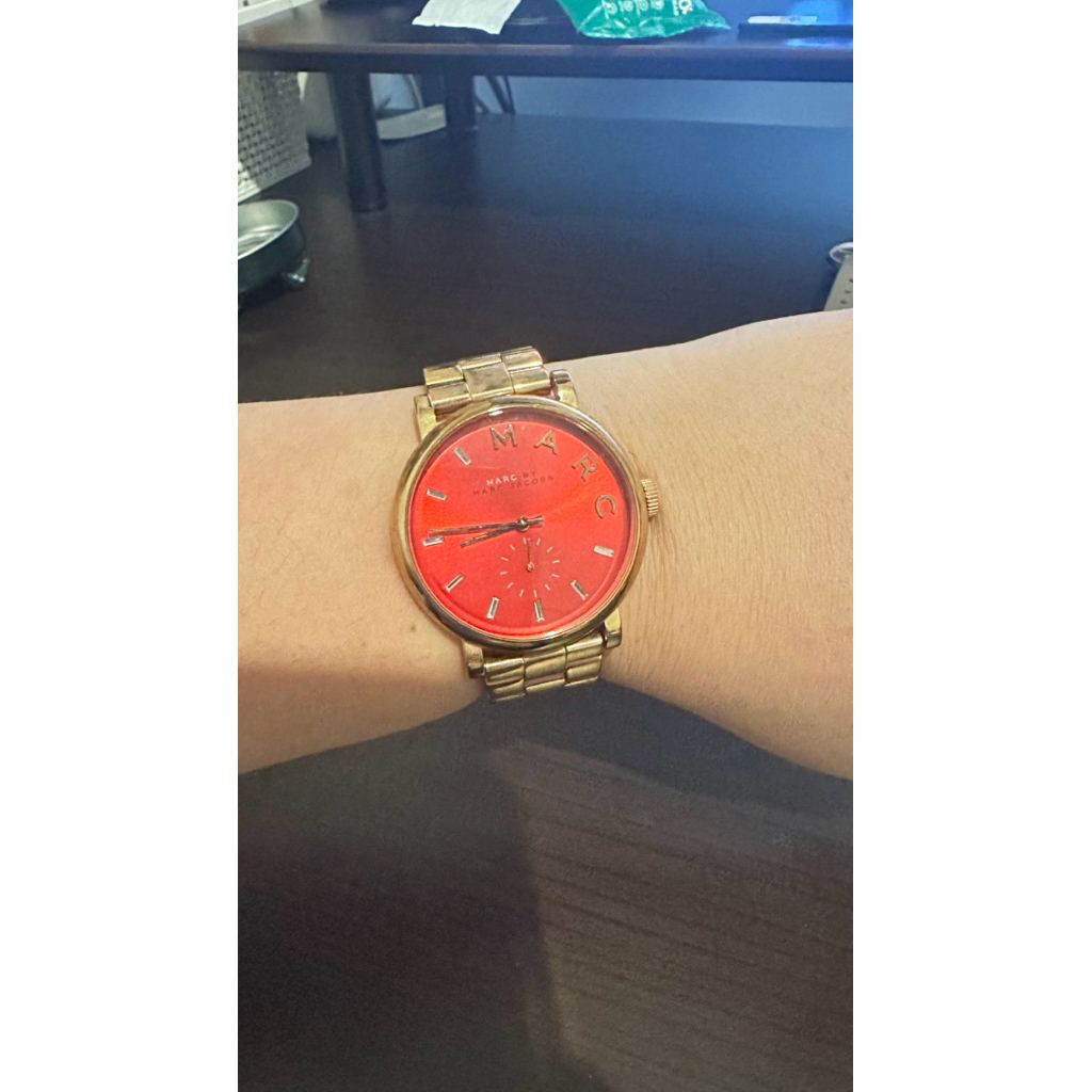 Jam tangan Marc Jacobs
